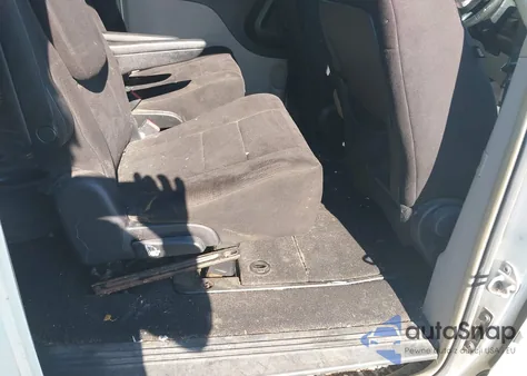 2011 Dodge Grand Caravan Crew z USA, uszkodzony, nr VIN 2D4RN5DG7BR660870